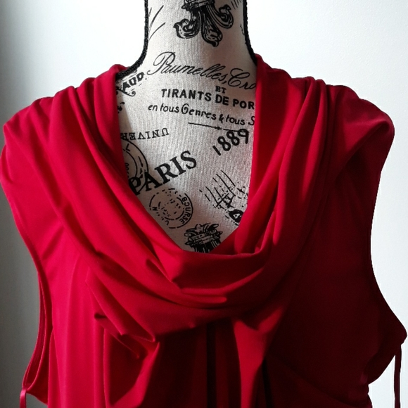 Dress - Picture 3 of 4